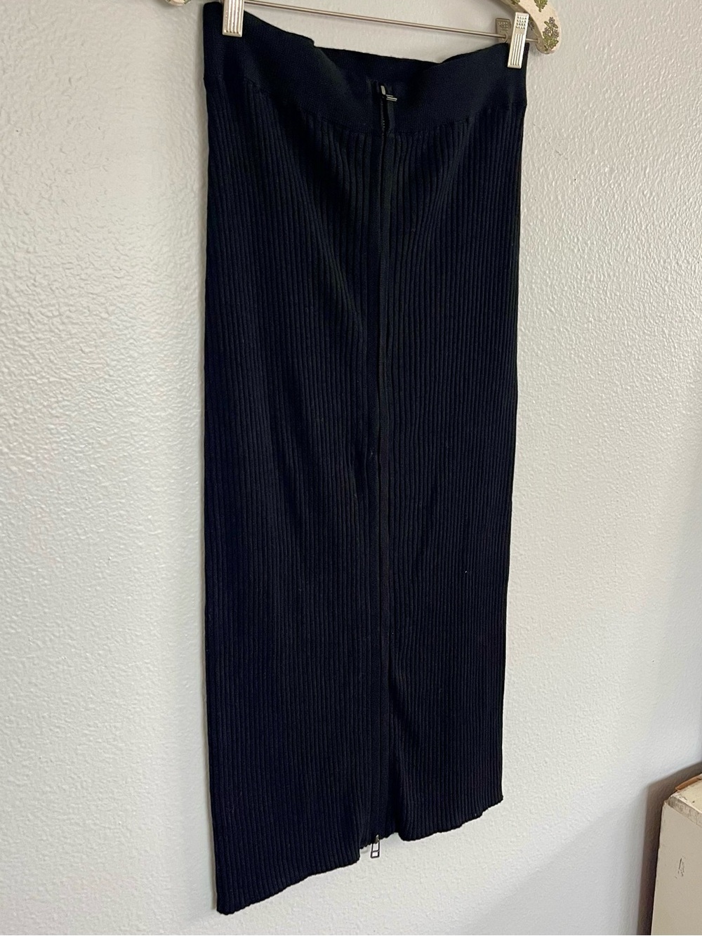 Daily Practice Classic Black Ribbed Double Zip Midi Skirt